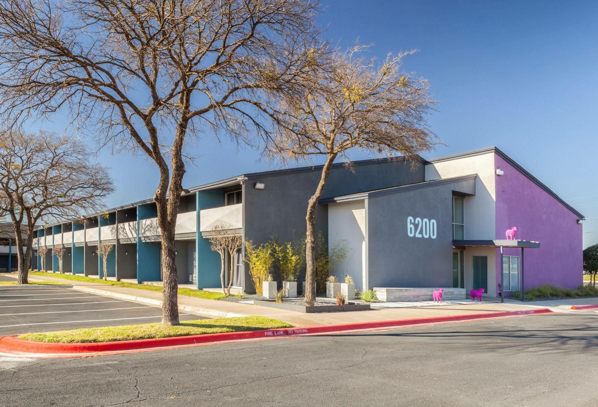Aae Austin'S Travelodge Eksteriør billede